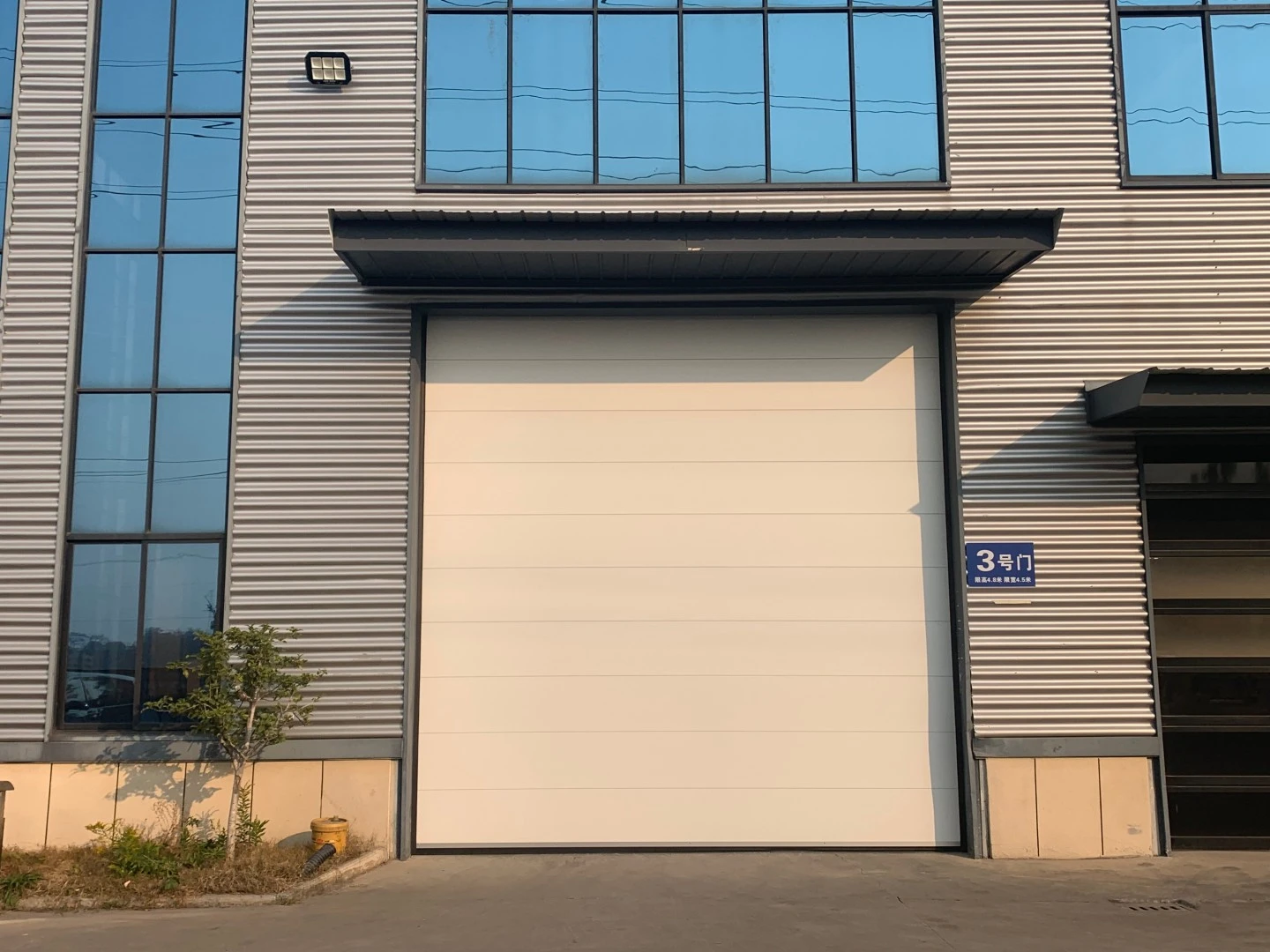 安必信工业门孝感服务站生产基地